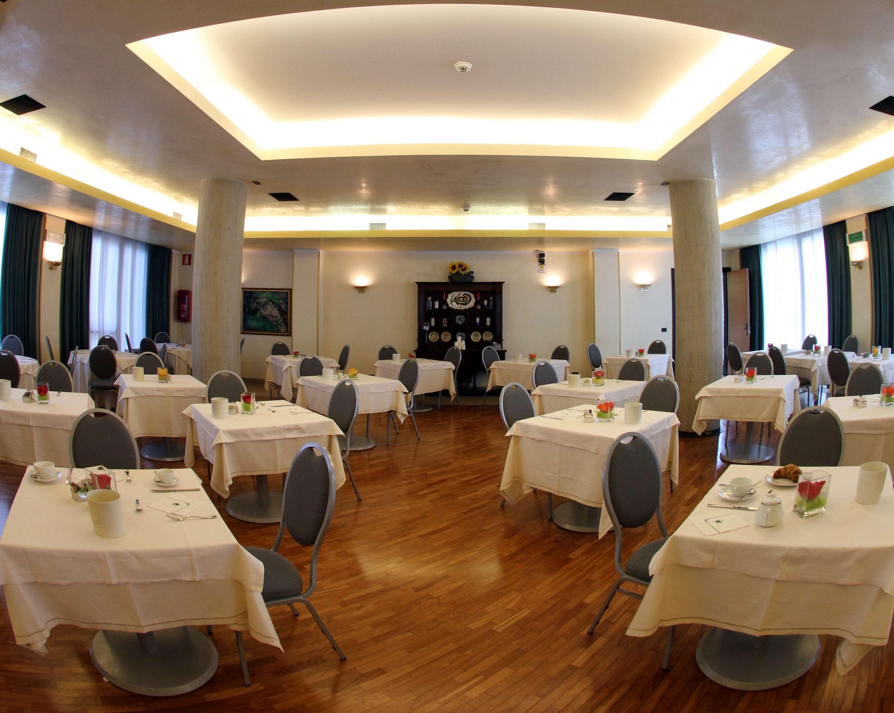 Best Western Hotel Dei Cavalieri Барлетта Екстер'єр фото